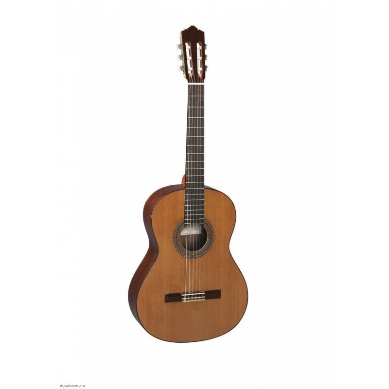 Фото PEREZ 630 Cedar - Гитара классическая 4/4 Перез
