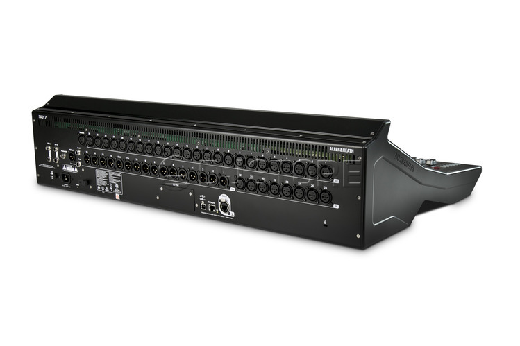 Фото Цифровой микшерный пульт Allen & Heath SQ-7