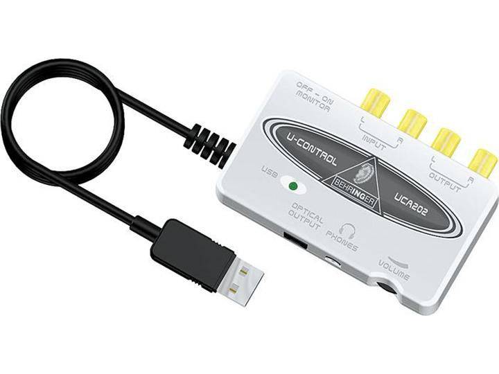Фото Behringer UCA202