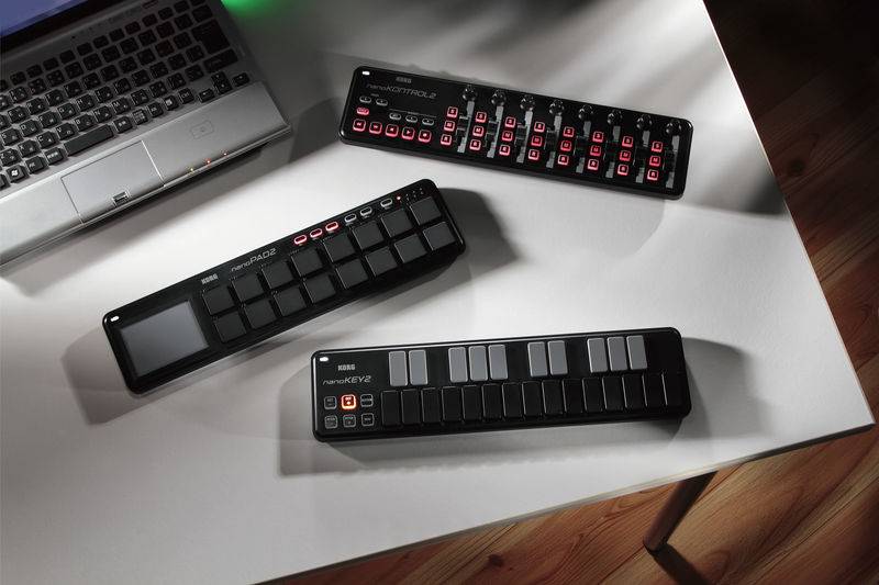 Фото MIDI-контроллер Korg NanoKey2-BK