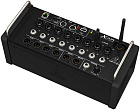 Цифровой микшерный пульт Behringer XR18