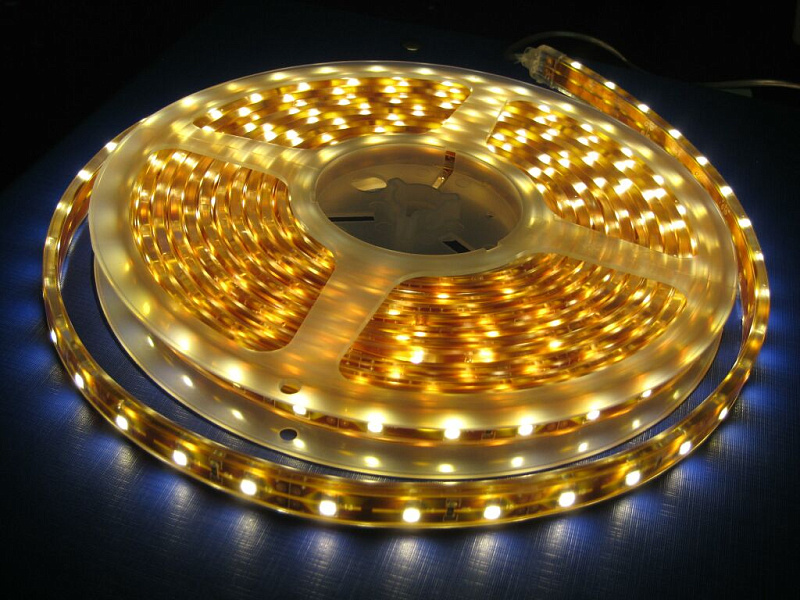 Фото AstraLight ST-SMD-5050-30WW-SR IP67  светодиодная лента, IP67,30 диод/ м, мощн 7-8 Вт/ м, цв. тепл. бел.