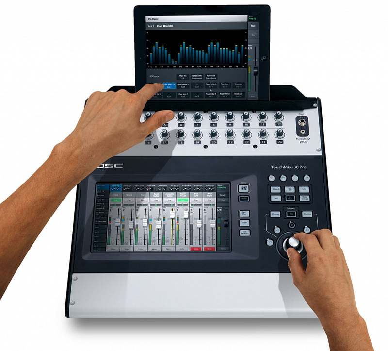Фото Цифровой микшерный пульт QSC TouchMix-30 Pro