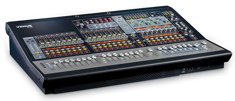 Фото Цифровой микшерный пульт Avid Venue SC 48 Dual PSU