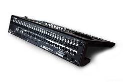 Цифровой микшерный пульт Allen & Heath QU-32C