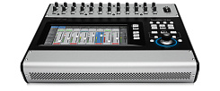 Цифровой микшерный пульт QSC TouchMix-30 Pro