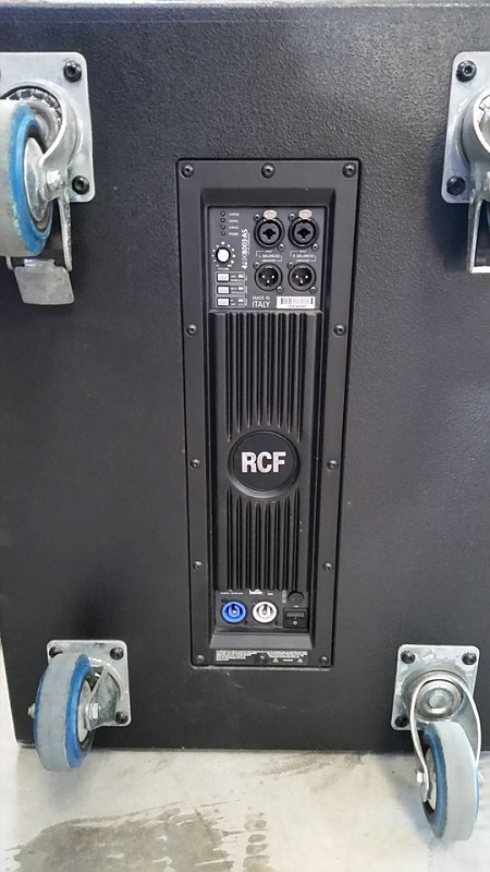 Фото Активный сабвуфер RCF SUB 8003-AS II 